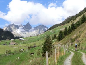 Meiental, Blick auf Fünffingerstöck, Schweiz, Alpine Bike Tour